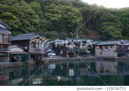 Seaside Kyoto: Boathouses seen from Ineura Park 26 128110712