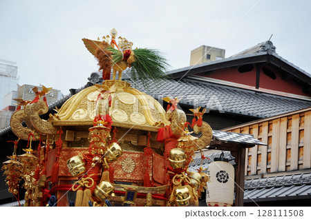 Nishimiza Mikoshi (portable shrine) at the Gion Festival 128111508