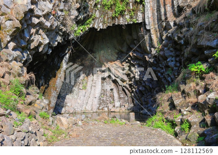 Minami-Suzaku Cave, Genbudo Park, Toyooka City, Hyogo Prefecture 128112569