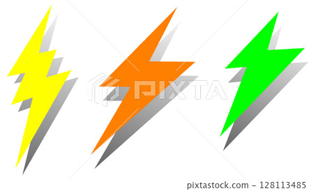 暴風雨天氣中雷聲與閃電和閃電閃光的插圖 128113485