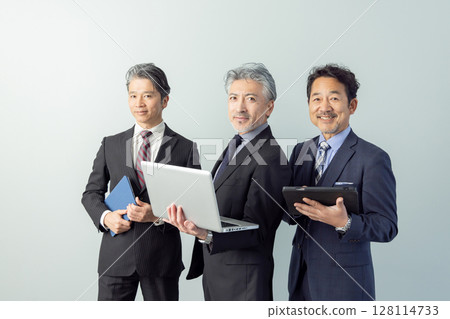 中年男性商務人士 128114733