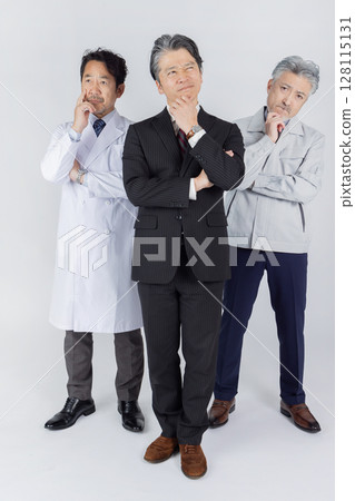 各行各業的中年男子在思考 128115131
