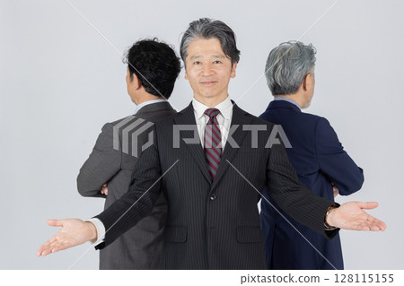High class middle-aged male business person 128115155