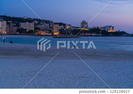 《Wakayama Prefecture》 Sunset Shirahama beach, Nanki Shirahama 128116027