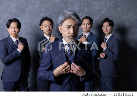 高階主管職位偵察兵形象 128116131