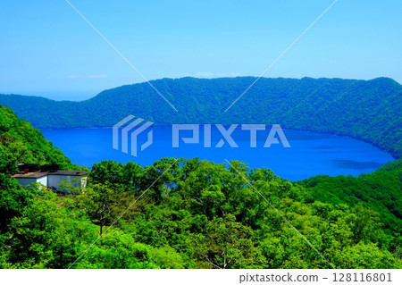 俱多羅湖的壯麗景色 128116801