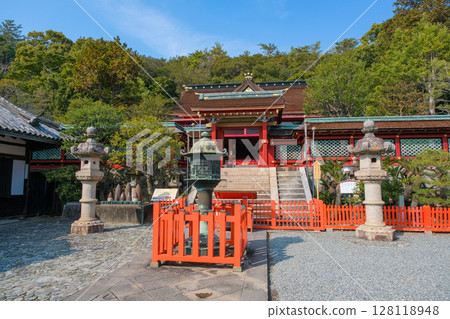 和歌山市紀州東照宮唐門 128118948