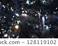 Sparkly Christmas Tree 128119102