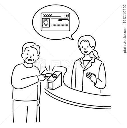 一位老人（祖父）將他的「我的號碼」卡放在醫院的讀卡機上 128119292