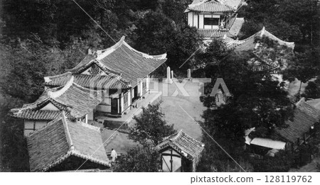 1931年日治時期朝鮮平壤牡丹峰永明寺拍攝的老照片 1931年日治時期朝鮮平壤牡丹峰永明寺拍攝的老照片 128119762