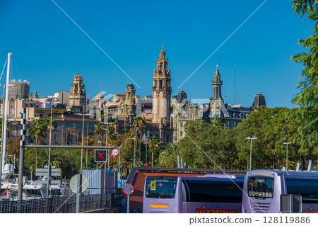 西班牙巴塞隆納：一座遍佈高第建築的城市 128119886