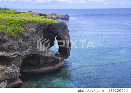 沖繩萬座毛的美麗海 沖繩萬座毛的美麗海 128120434