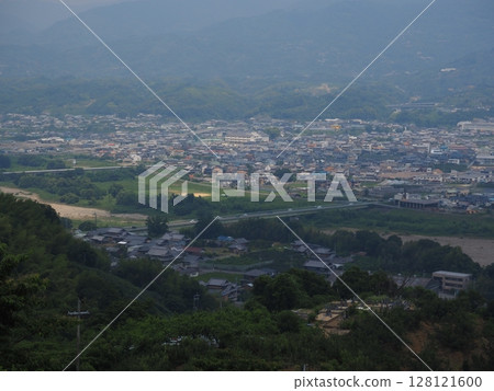 和歌山縣紀之川水果線的景色 和歌山縣紀之川水果線的景色 128121600