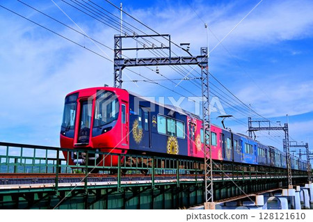 西鐵特快觀光列車「水道」穿越鐵橋 西鐵特快觀光列車「水道」穿越鐵橋 128121610