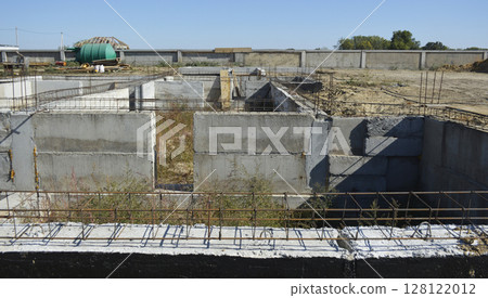 construction of the foundation of a new residential building 128122012