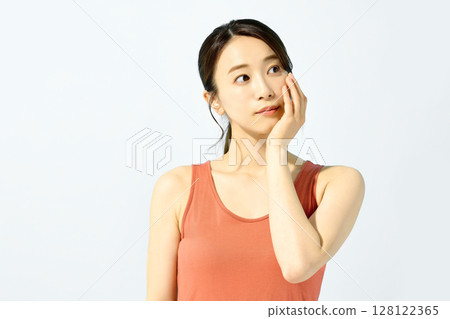 Beauty image of women in their 30's Beauty image of women in their 30's 128122365