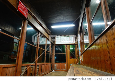From the view of Sennen Station on the Konan Railway in Hirosaki City, Aomori Prefecture 128122541