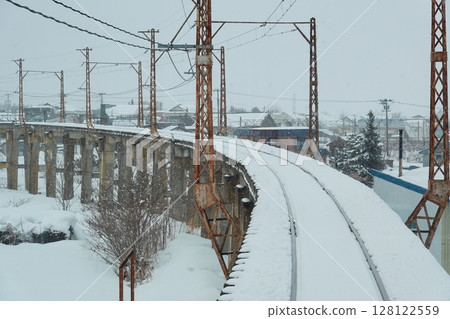 From the view of Ishikawa viaduct on the Konan Railway in Hirosaki City, Aomori Prefecture 128122559