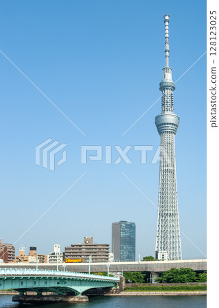 Kototoibashi Bridge and Tokyo Skytree in Mukojima, Sumida Ward (Tokyo) 128123025
