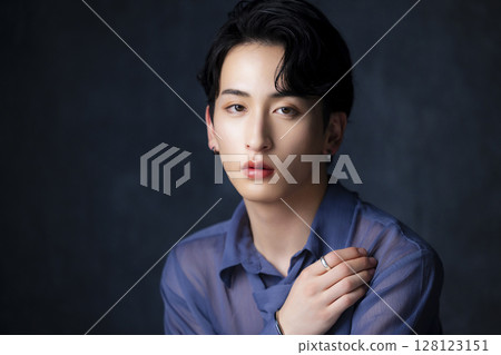 Young men's portrait Young men's portrait 128123151