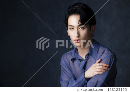 年輕人的肖像 128123153