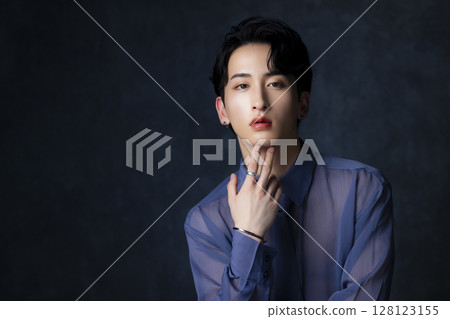 年輕人的肖像 128123155