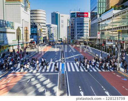 Shinjuku Station South Exit Koshu Kaido 128123739