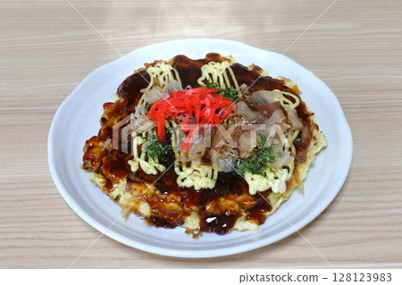 Okonomiyaki 128123983