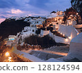 Night view of Fira, Santorini after sunset 128124594