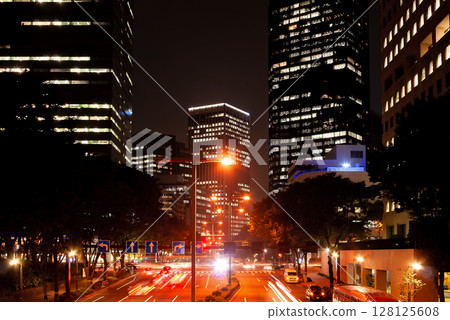 Nishi-Shinjuku Shinjuku Subcenter Route 12 (Tokyo) 128125608