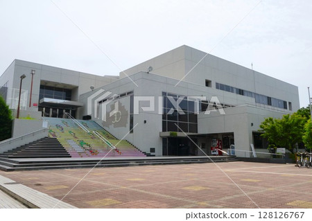 大東市文化會館三十廳外觀 大東市文化會館三十廳外觀 128126767
