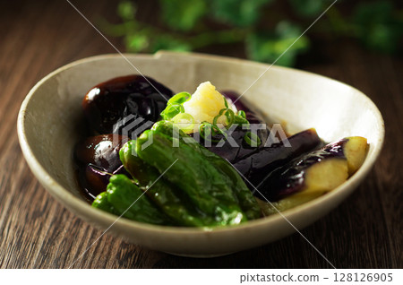 Deep-fried eggplant 128126905