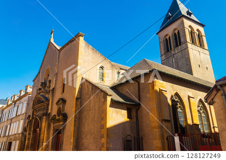 Facade of Saint Maximin Church in Metz, France 128127249
