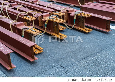 Lifting work for steel frame erection (order) 128128946