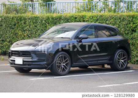 德國製造的SUV 128129980