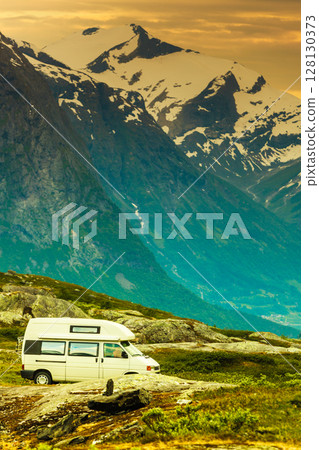 Camper car in norwegian mountains Camper car in norwegian mountains 128130373