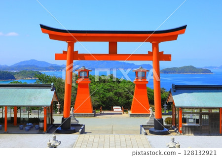 Fukutoku Inari Shrine (Shimonoseki City) Fukutoku Inari Shrine (Shimonoseki City) 128132921