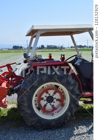 Agricultural machinery tractor 128132929