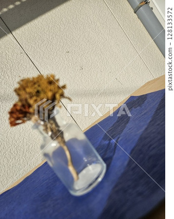 Marigold dried flowers out of focus 128133572
