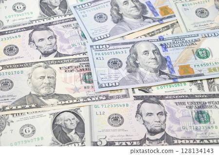 美元鈔票 128134143