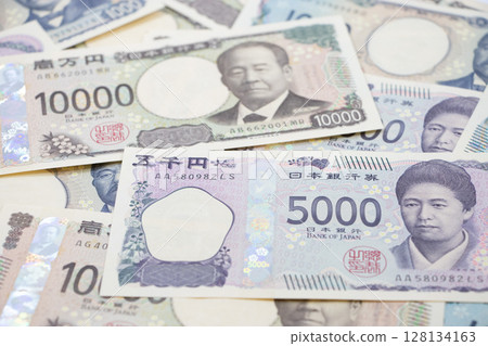 鈔票 鈔票 128134163