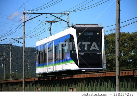 [Fukui Railway] F2000 series ~FUKURAM Liner~ (Fukubu Line: Iehisa~Sandome West) 128134252