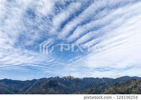 From Taiko Rock, Yakushima in the Offshore Alps (Spring) 128136258