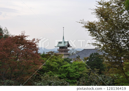 View of Gionkaku from Kodaiji Temple in Higashiyama, Kyoto 128136419