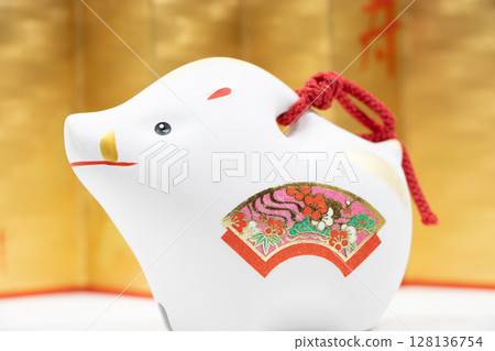 中國十二生肖豬年 128136754