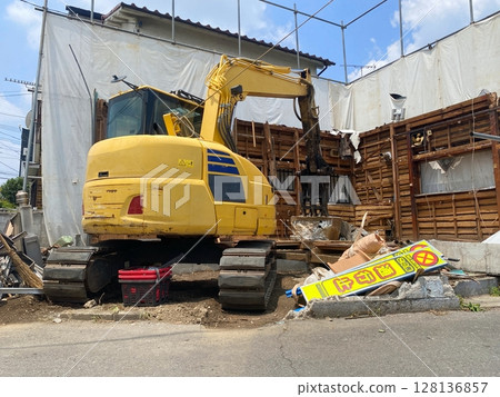 房屋拆遷工作 128136857