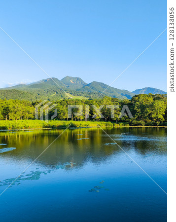 井盛池和妙高山(夏季) 井盛池和妙高山(夏季) 128138056