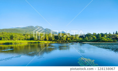 井盛池和妙高山(夏季) 井盛池和妙高山(夏季) 128138067