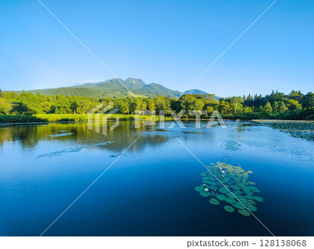 井盛池和妙高山(夏季) 井盛池和妙高山(夏季) 128138068