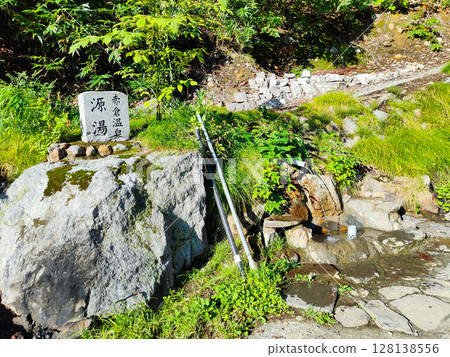 Climbing Mt. Myoko in summer (Tsubame Trail: Akakura Onsen Harayu) Climbing Mt. Myoko in summer (Tsubame Trail: Akakura Onsen Harayu) 128138556